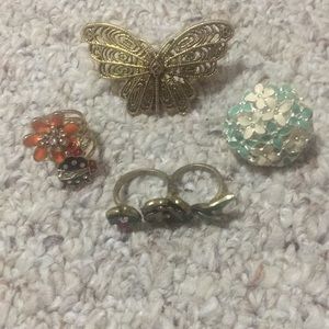 Lot of 4 rings